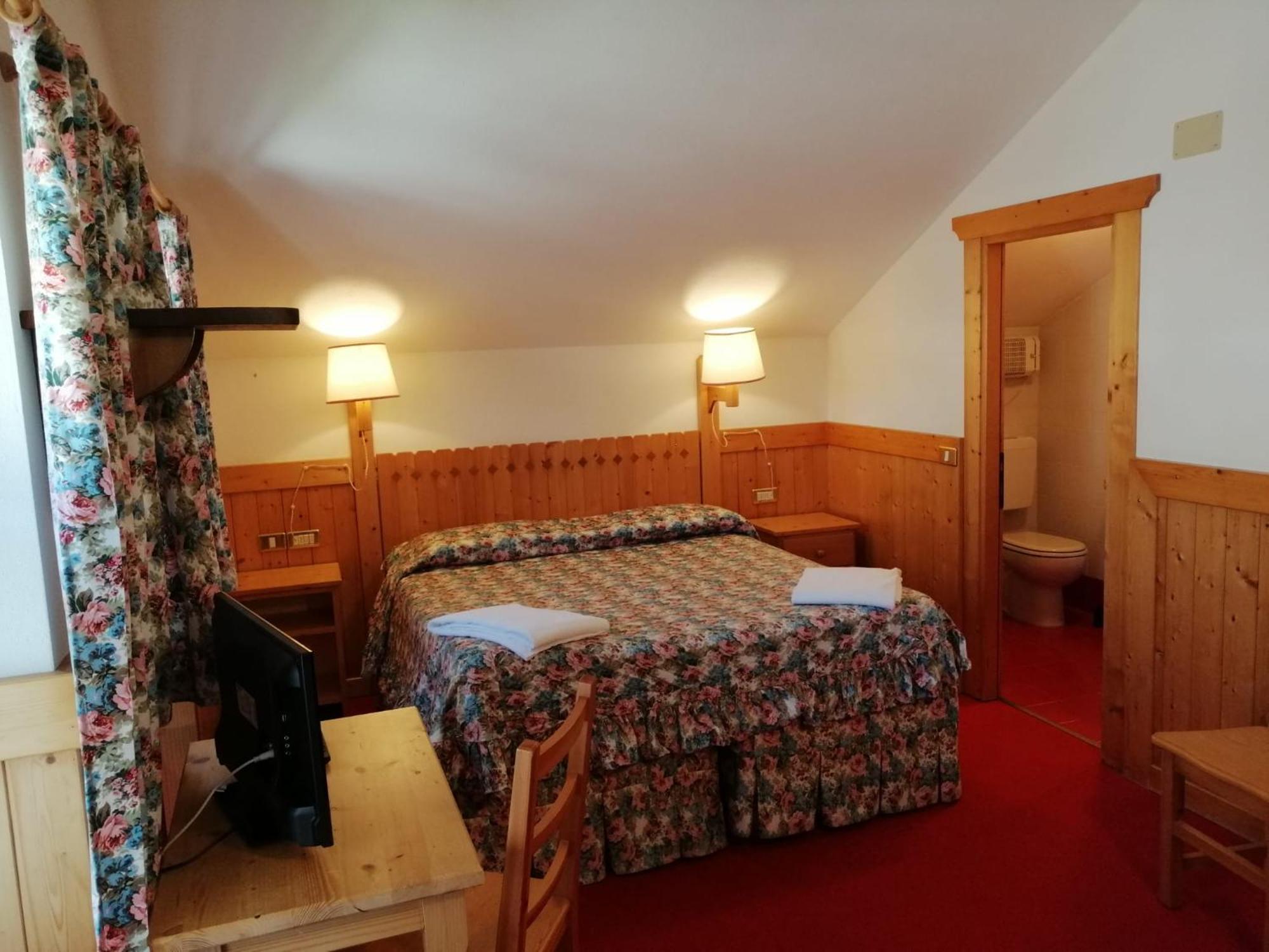 קונייה Hotel Locanda Grauson מראה חיצוני תמונה
