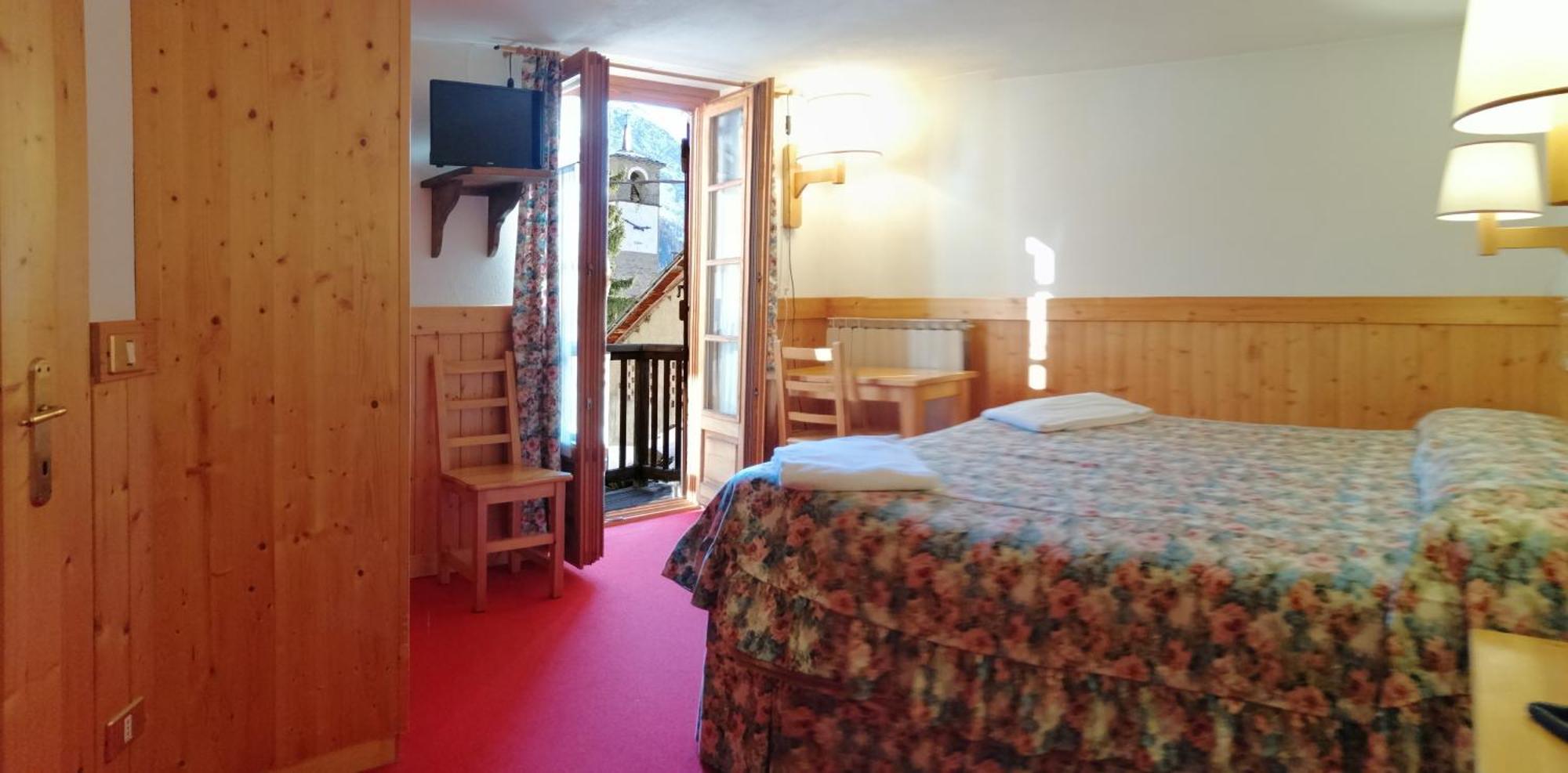 קונייה Hotel Locanda Grauson מראה חיצוני תמונה